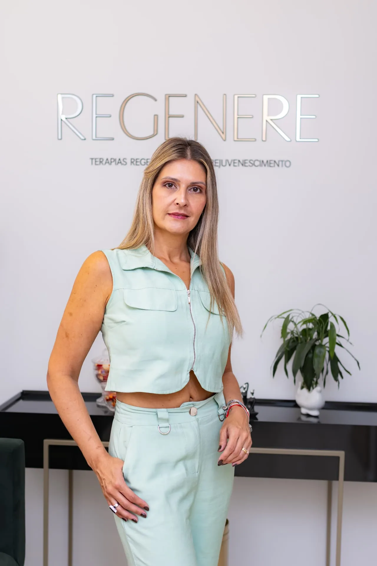 Dra. Marjorie Garcia de Morais, fisioterapeuta, no espaço REGENERE em Curitiba